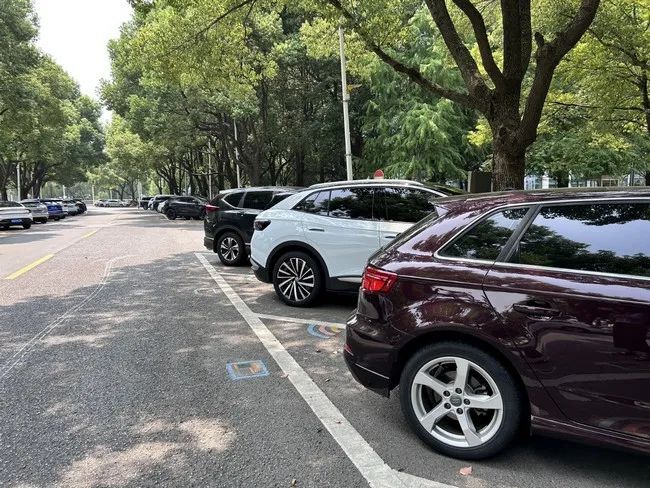 “智慧”停車場(chǎng)，5G走進(jìn)生活